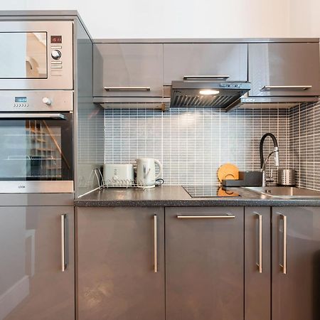 Luxury One Bedroom Flat In Westbourne Terrace Лондон Екстериор снимка