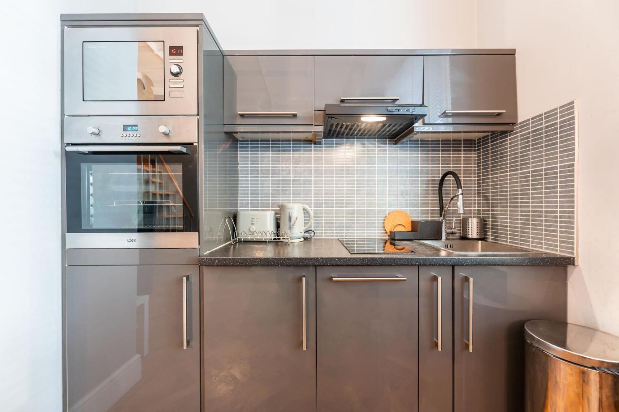 Luxury One Bedroom Flat In Westbourne Terrace Лондон Екстериор снимка