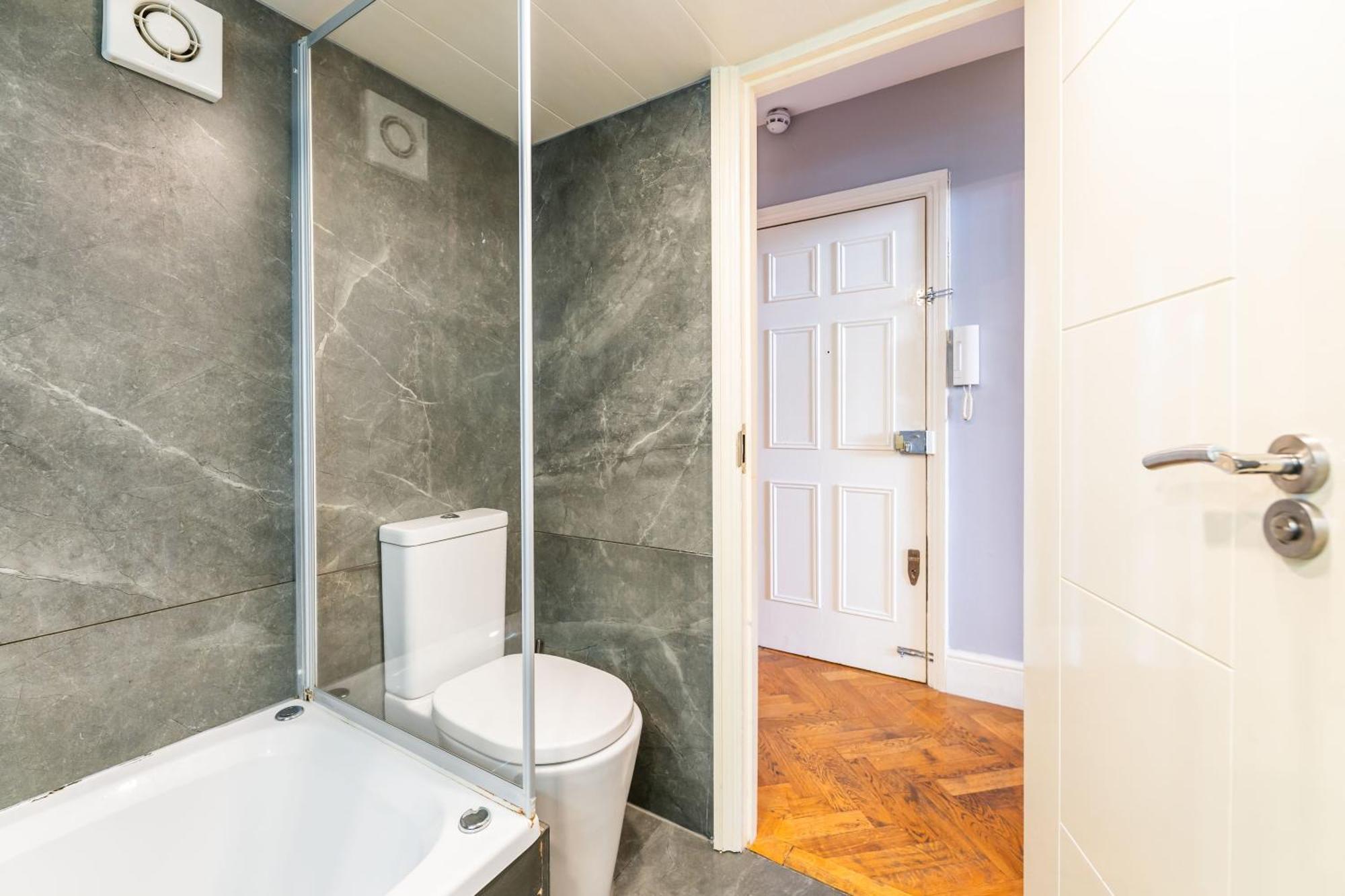 Luxury One Bedroom Flat In Westbourne Terrace Лондон Екстериор снимка
